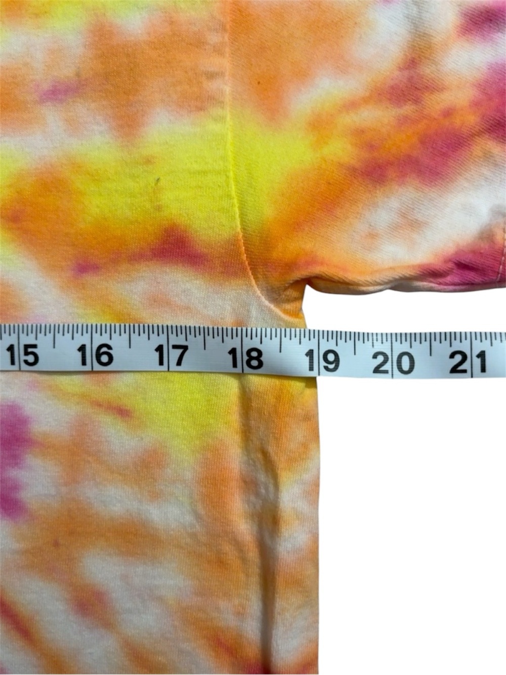 Hand Tie Dye Hippie Cotton T-Shirt in size Medium with Pink Yellow Orange Spiral - Picture 2 of 2